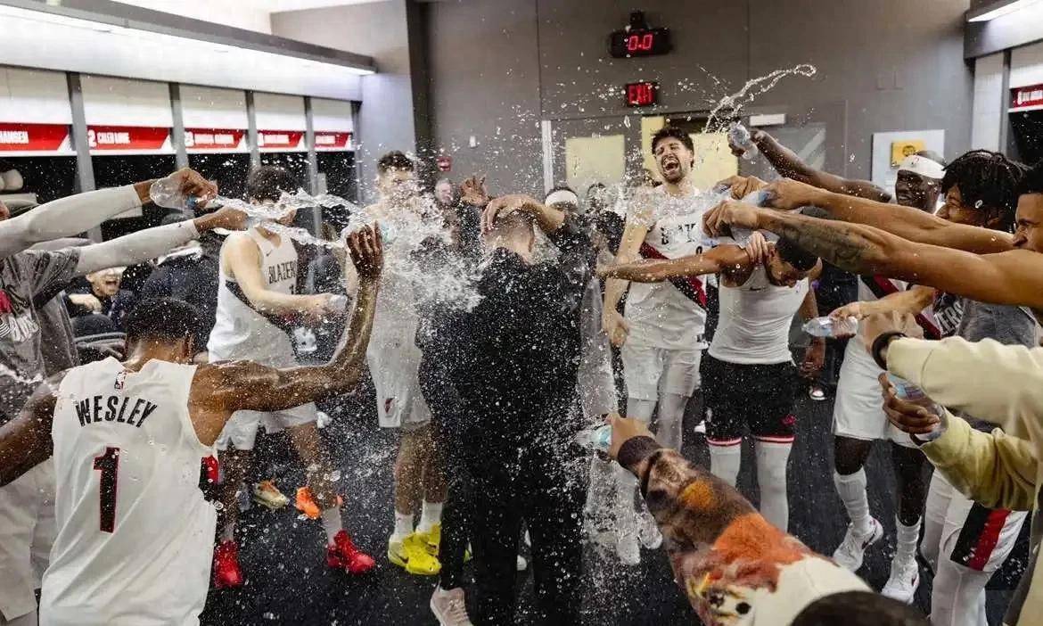 开云体育官网-关于波特兰开拓者窗口期完成体检，志在法国杯名次提升，更衣室稳定，轮换策略成焦点的信息