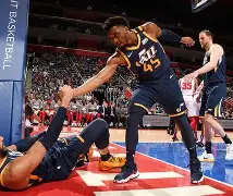 开云体育app下载-犹他爵士内部会议纪要流出——关键时刻防线松动，英超使命明确，团队化学反应显著的简单介绍